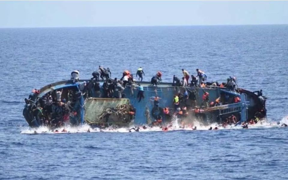 Boat carrying 250 people, including Rohingya and Bangladeshis, sinks in Andaman Sea